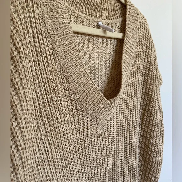 Wishlist Sweater Vest in Beige/Tan, Size Small/Medium - Picture 4 of 8
